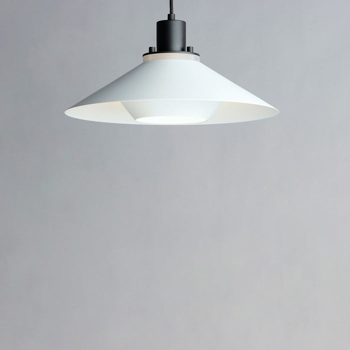 Myhouse Lighting Maxim - 11412BKWT - One Light Pendant - Oslo - Black / White