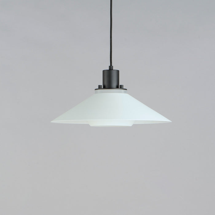 Myhouse Lighting Maxim - 11412BKWT - One Light Pendant - Oslo - Black / White