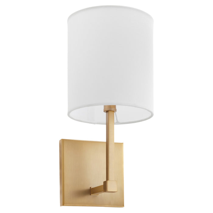 Myhouse Lighting Quorum - 5377-1-80 - One Light Wall Mount - BOLERO - Aged Brass w/ White Linen