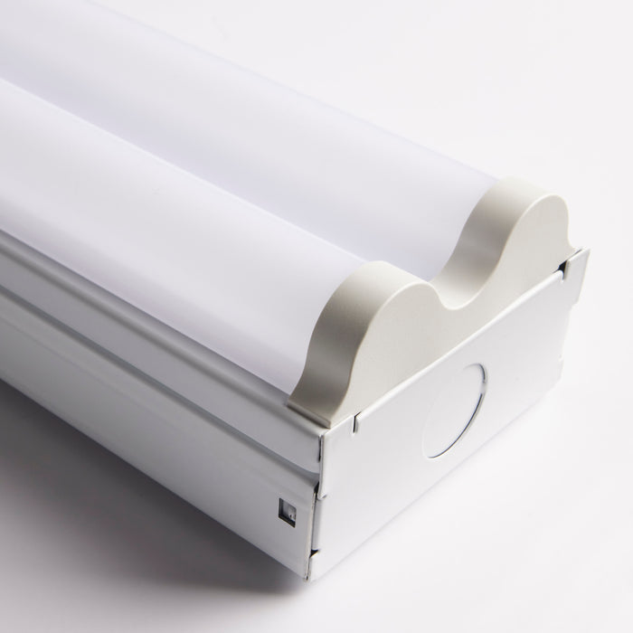 LED Double Light Strip Fixture in White