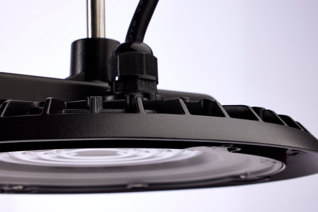 LED UFO w/Plug in Black