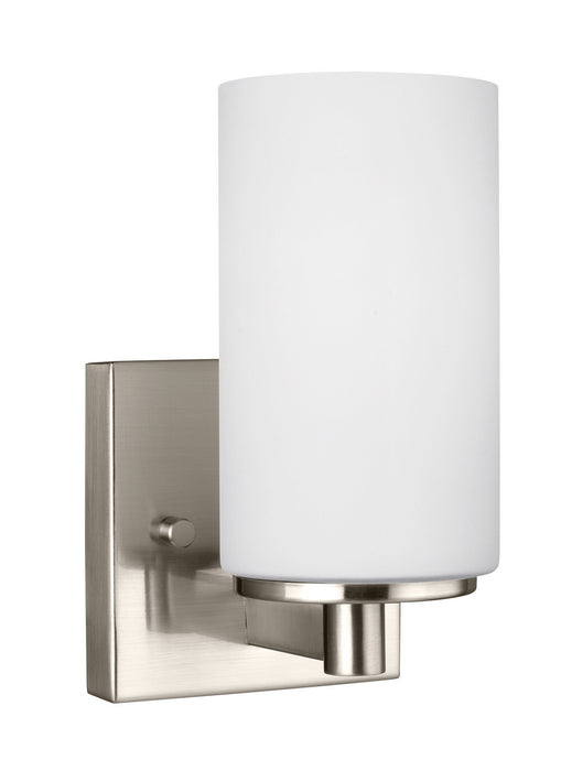 Myhouse Lighting Generation Lighting - 4139101EN3-962 - One Light Wall / Bath Sconce - Hettinger - Brushed Nickel