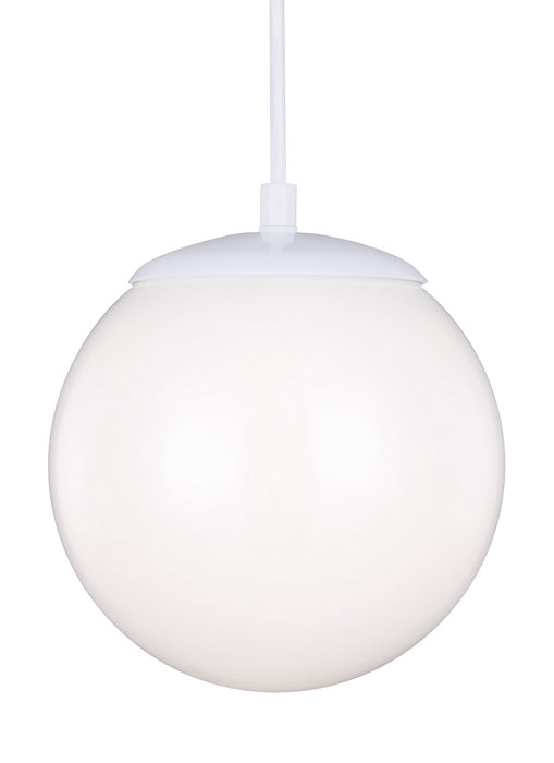 Myhouse Lighting Visual Comfort Studio - 6018EN3-15 - One Light Pendant - Leo - Hanging Globe - White