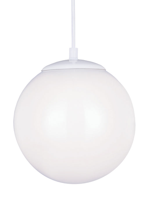 Myhouse Lighting Visual Comfort Studio - 6020EN3-15 - One Light Pendant - Leo - Hanging Globe - White