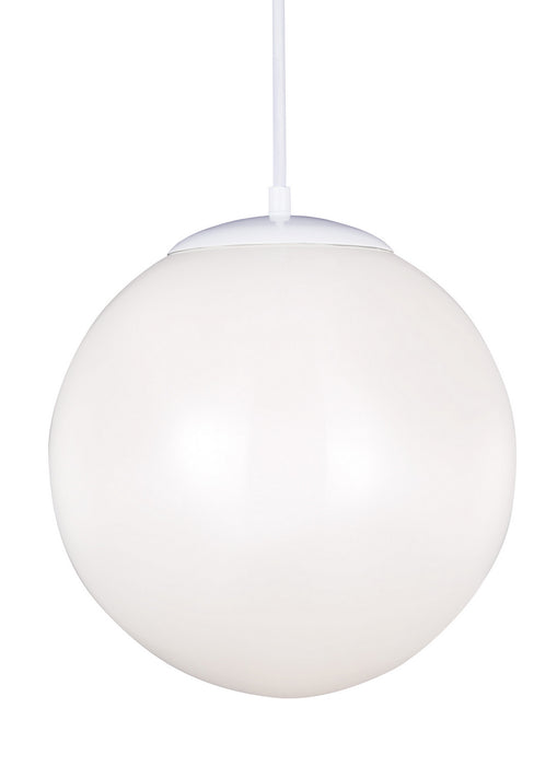 Myhouse Lighting Visual Comfort Studio - 6024EN3-15 - One Light Pendant - Leo - Hanging Globe - White