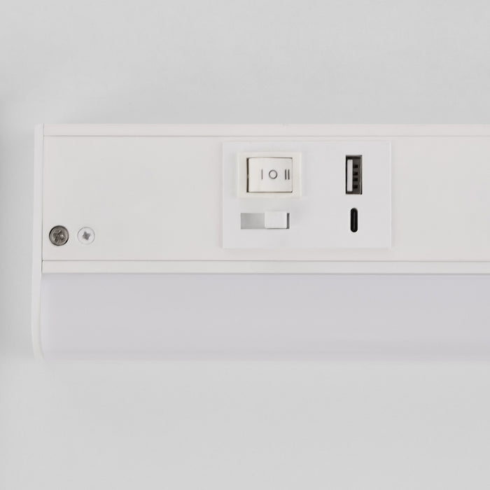 Myhouse Lighting Quorum - 909-24-8 - LED Under Cabinet Light - Studio White