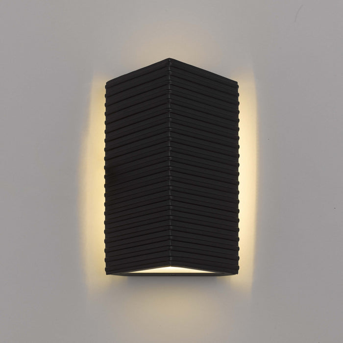 Myhouse Lighting Quoizel - KYLE8405EK - LED Outdoor Wall Lantern - Kyler - Earth Black