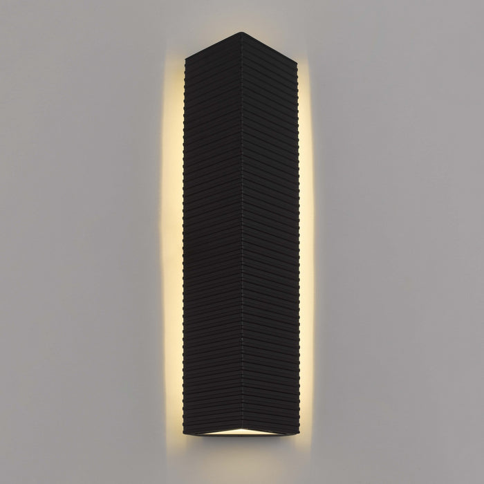 Myhouse Lighting Quoizel - KYLE8407EK - LED Outdoor Wall Lantern - Kyler - Earth Black