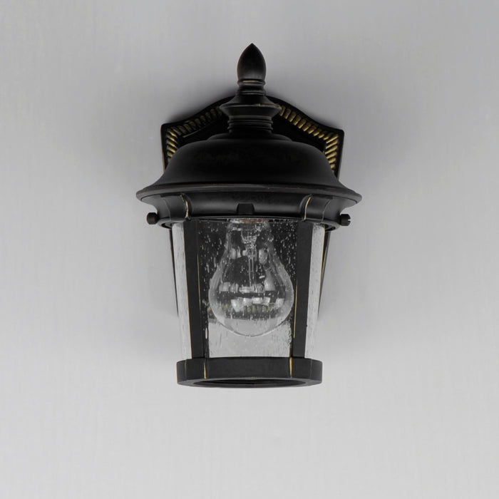 Dover Cast 1-Light Outdoor Wall Lantern