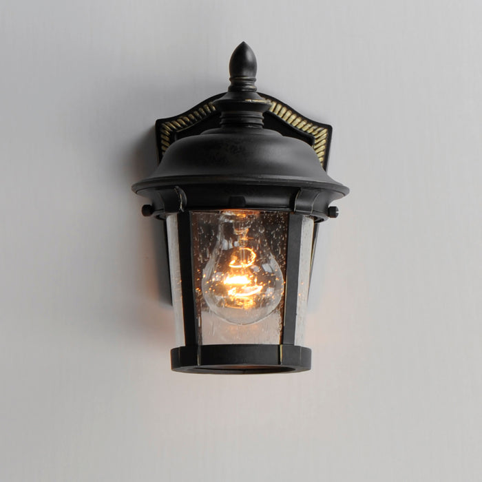 Dover Cast 1-Light Outdoor Wall Lantern