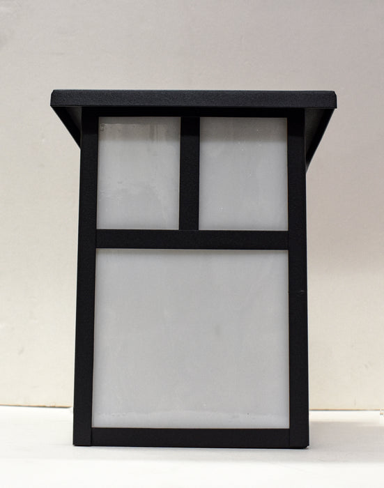 Coldwater 1-Light Outdoor Wall Lantern