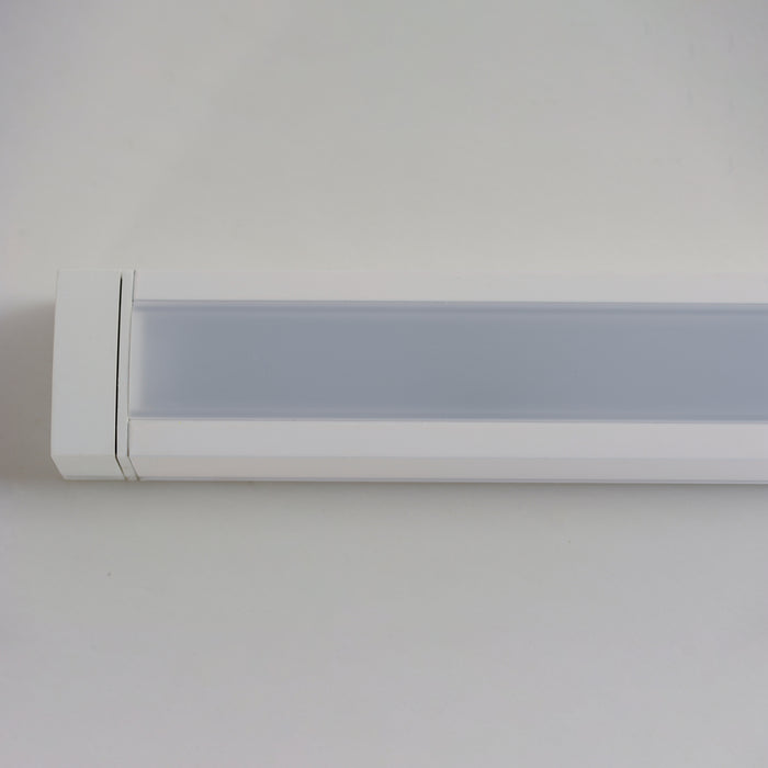 CounterMax 120V Slim Stick LED Under Cabinet in White