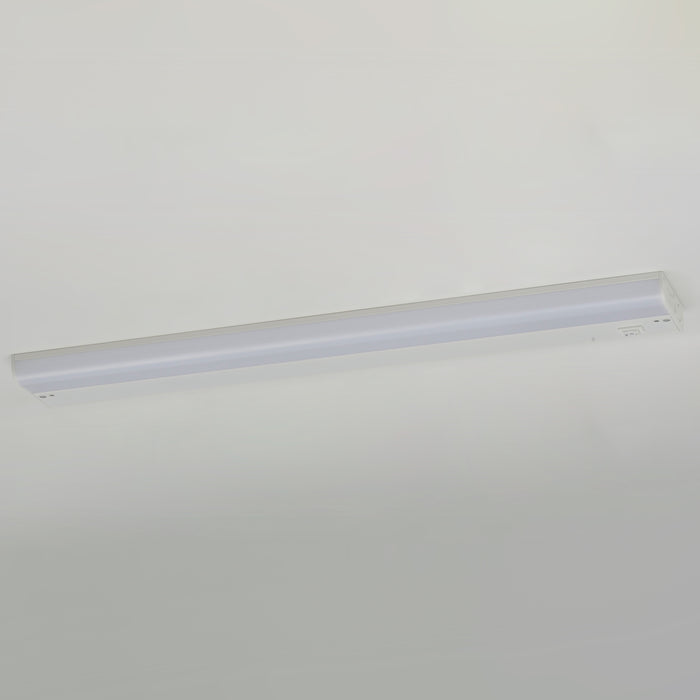 CounterMax MX-L-120-1K LED Under Cabinet in White