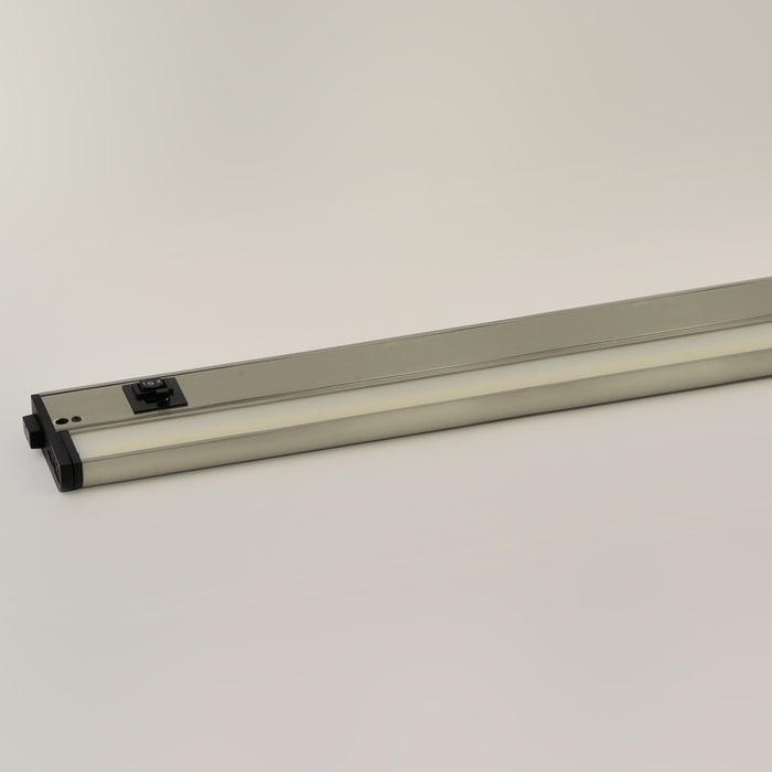 CounterMax 5K LED Under Cabinet in Satin Nickel