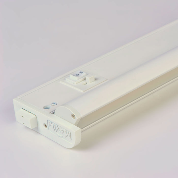 CounterMax MX-L-120-3K LED Under Cabinet in White